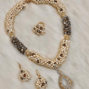 Alternative view of Necklace and Earrings Jewellery Set